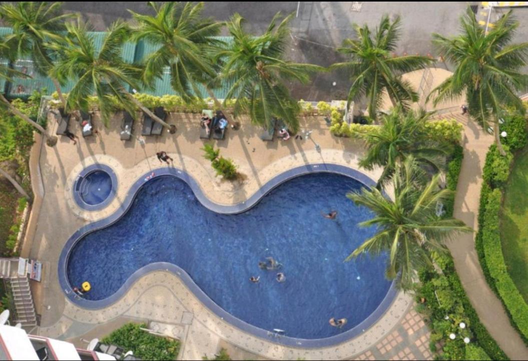 Pantai Seaview Resort Batu Ferringhi 1801 - 3 Rooms Bagian luar foto